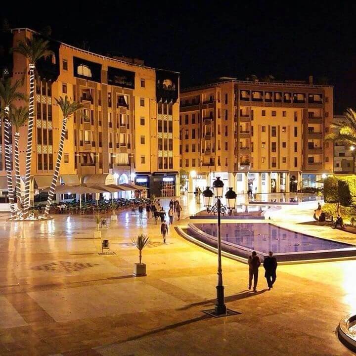 Mit dem Riad La Maison Nomade zum Platz des 16. November in der Neustadt von Marrakesch