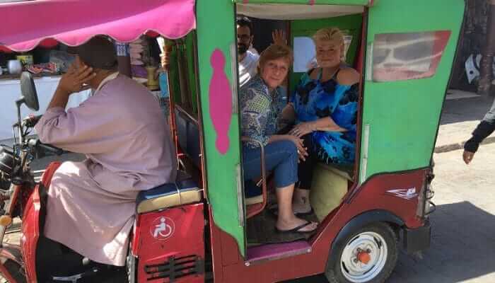 mit dem Tuc-Tuc individuell durch die Medina