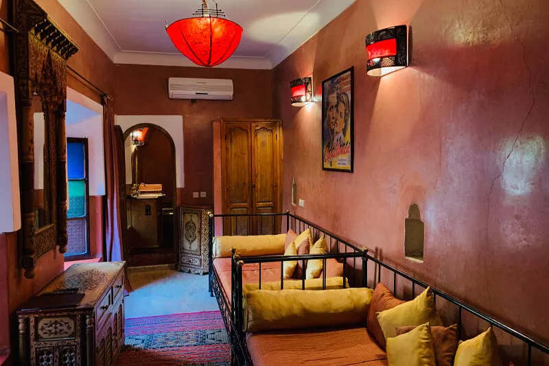 Riad Marrakesch Zimmer marokkanische Inneneinrichtung Riad Marrakesch La Maison Nomade
